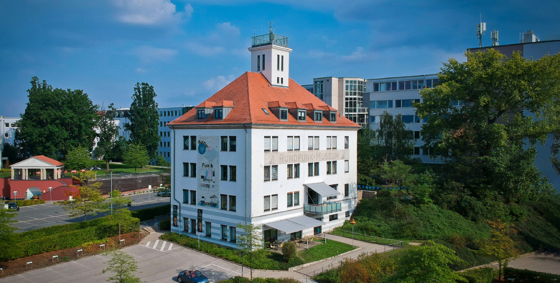 Außenansicht des Rundfunkmuseums.